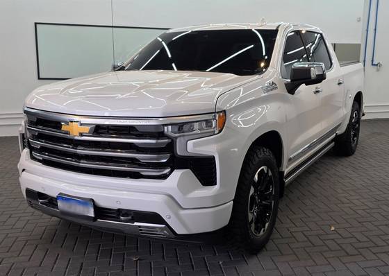 CHEVROLET SILVERADO 5.3 V8 GASOLINA 1500 HIGH COUNTRY 4X4 AUTOMÁTICO CHEVROLET SILVERADO 5.3 V8 GASOLINA 1500 HIGH COUNTRY 4X4 AUTOMÁTICO